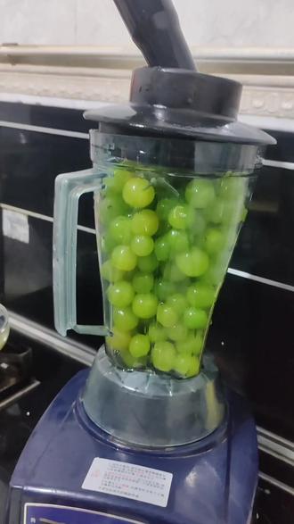 全葡萄汁酿制葡萄酒方法(阳光玫瑰)