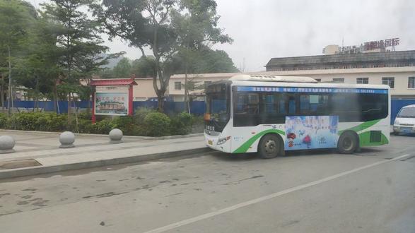 凭祥7路公交车通过凭祥火车站侧窗POV#交通迷