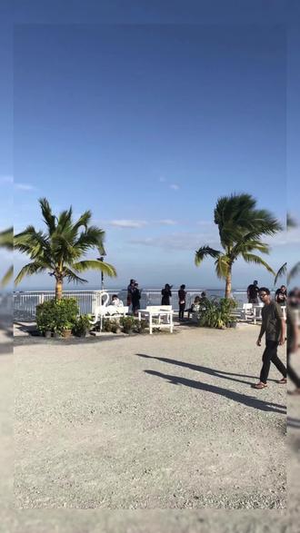 这话没毛病,抖音你都开了,还关闭私聊功能,微信关不了,你只能拉黑了,为啥要关闭呢?凡事关闭私信的这里面肯定有故事😄😄😄