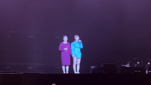 咱妈第二天上台
果然不是一个新人了