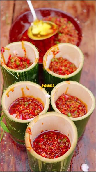 老表说这两天脑子有点不好使,今天给他整个竹筒脑花补补 #户外美食 #农村生活 #抖音美食创作人