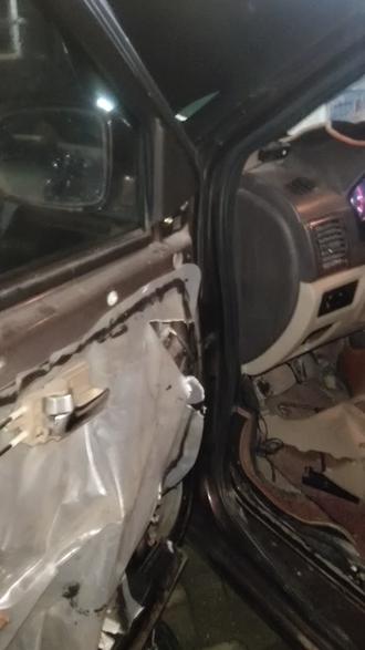 北汽幻速来时玻璃升降不了空调没有用,本来5分钟就可以弄明白的问题确翻了个底朝天