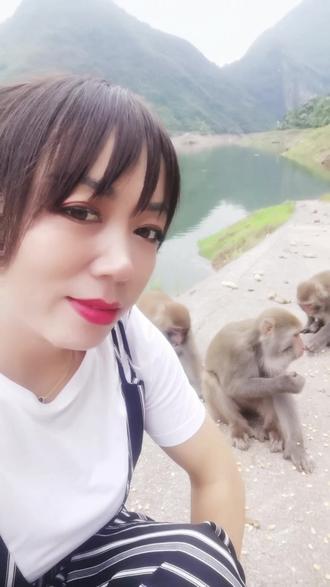 男人崩溃了, 有烟, 有酒, 有朋友;女人崩溃了有锅 ,有碗 ,有瓢 - 抖音