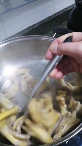 感冒半个月,今晚喝点红酒!提提神😂😂#深夜的酒