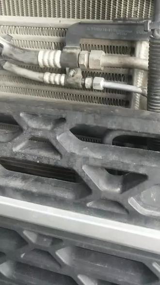 解决东风柳汽成龙h七的一个通病,当时设计师设计的就有问题,让邓师傅完美解决,大家仔细好好看看这个视频,关注邓师傅,邓师傅这里有干货#记录生活的点点滴滴留下美好回忆