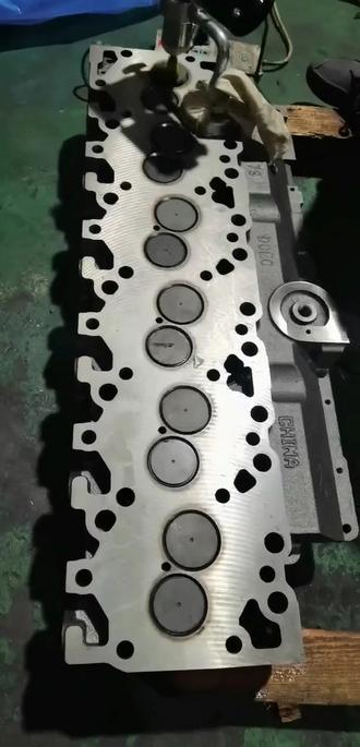 6BT5.9缸盖总成加工