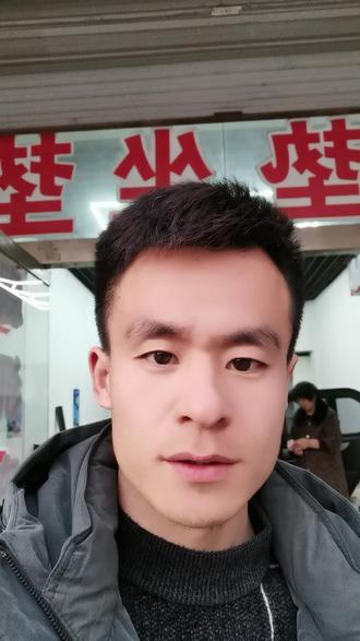 香江一期有个车管家,汽车隐形车衣,改色 太阳膜 360全景影像系统,360航空软包,定制加工!老板刘博,店开了十年了 可是本人一点都不老 ,哈哈😊