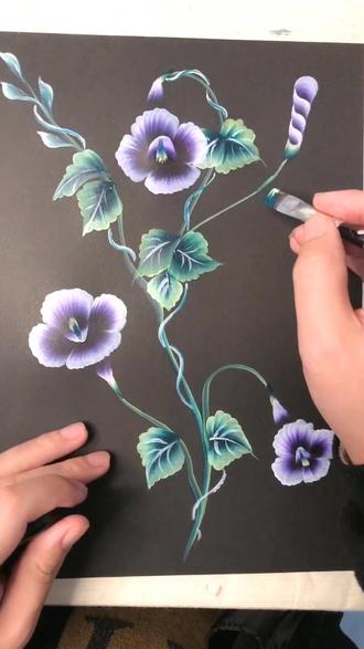 一副简单的喇叭花#彩绘 #手绘 #排笔画