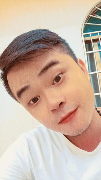 我就皮皮皮皮皮皮皮皮虾一下而已～#侧颜 #男人简单的快乐 - 抖音