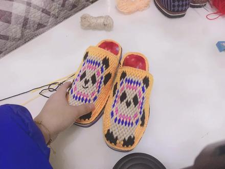 冰墩墩拖鞋钩边教程 #手工diy #手工制作 #我的手工作品 #勾鞋 #钩针编织 #钩鞋 #爱手工爱生活 #手工毛线编织 #纯手工编织拖鞋 #拖鞋教程