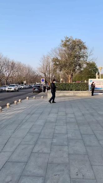 去平顶山市行政审批服务中心,必须要提前在网上预约哦!