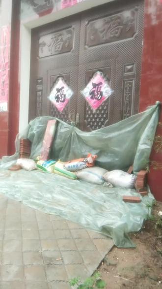 大对干部让村民搬迁到安全地方,我老公把我们一家送出去还要回来抗洪#河南加油 鹤壁加油,邢固挺住愿我家乡平安无漾