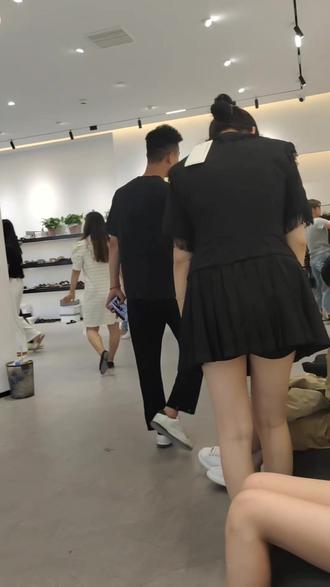 打卡 #秦瑞瑞呀 衣服挺好看