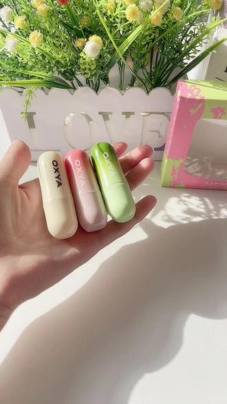 晚上涂润唇膏睡觉好吗(晚上涂润唇膏对嘴唇好吗) 晚上涂润唇膏睡觉好吗(晚上涂润唇膏对嘴唇好吗)