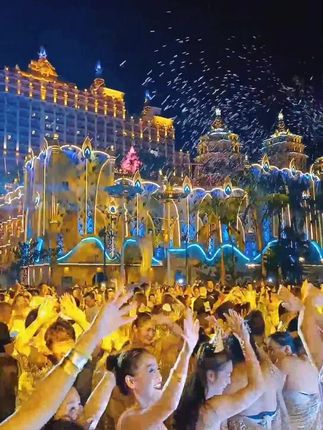 旅行推荐官阿文在贵州直播(西双版纳阿文)