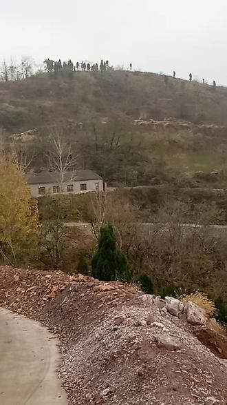 #禹州市苌庄镇北杜沟村。(我爱我的小山村)