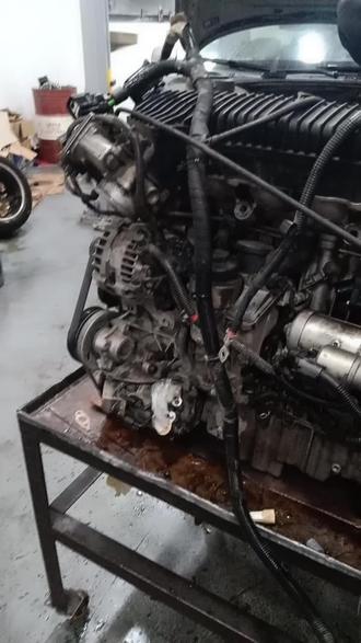 S60L 发动机大修解体中#汽修