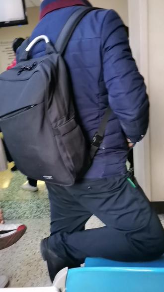 2022 年 11月 28日 挂的曹迎明大夫的号 在候诊 下午2:30看诊