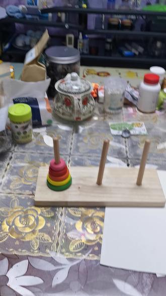 五层汉诺塔教学,一个手录像,有点影响速度,跟我的宝宝学习了魔方,华容道,这回我学会了五层汉诺塔,我的宝宝就是我的老师,太开发智力了。