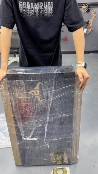 祝我云南刘一步老哥用弓愉快!主播因为拍视频时的口误被吊在树上打了半个小时#户外 #户外用品 #越野 #开箱 #户外露营