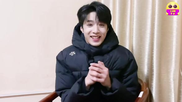 #刘耀文 耀文真可爱,该选个什么样式的麻袋才能带走他呢