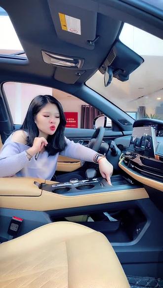 有线无线充电都有搭载,告别手机电量焦虑#长安unik