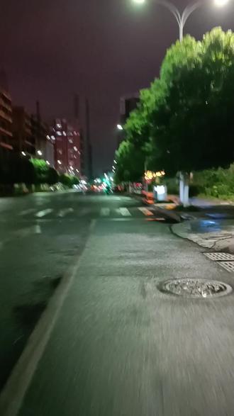 礼貌的"提醒"
#搞笑 #专治不开心