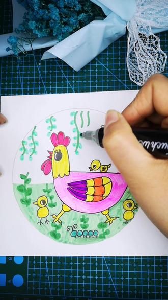 母鸡带着小鸡#画画 #简笔画 #创意美术素材