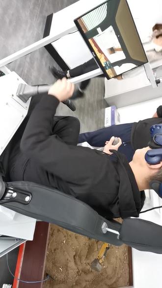 挖掘机模拟教学应用!#科技改变生活 #智能科技 #学校教学 #VR视觉 @DOU+小助手