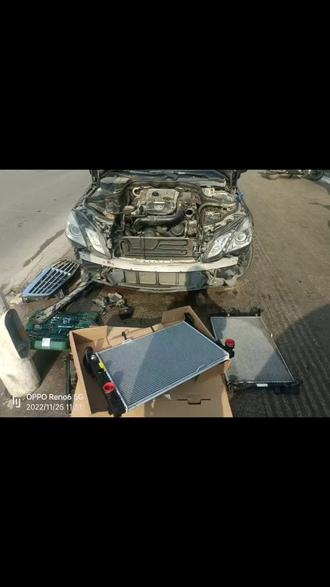 奔驰E260更换水箱#00后修车小伙