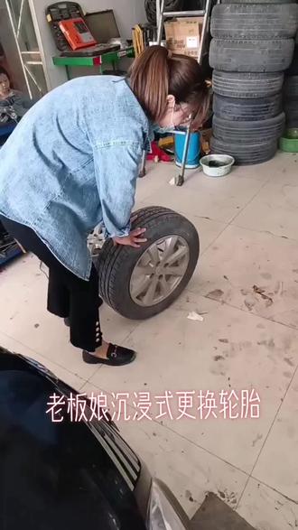 长城c30更换4条轮胎
🚶生活不是为了赶路
❤️而是为了感受路
🔧换好新轮胎,保持你的热度
#汽车保养与维修 #雷鹏汽车维修 #加油年轻人 #张同学的背景音乐