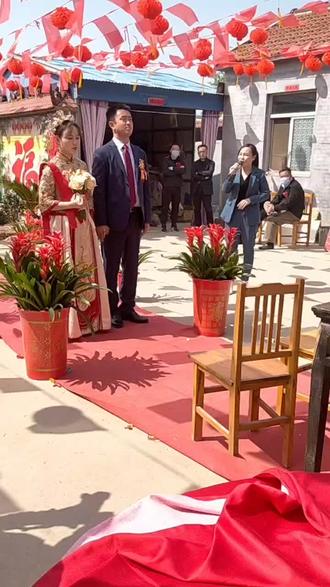 帅气的超超结婚了,祝:帅哥美女新婚快乐,早生贵子👏👏👏