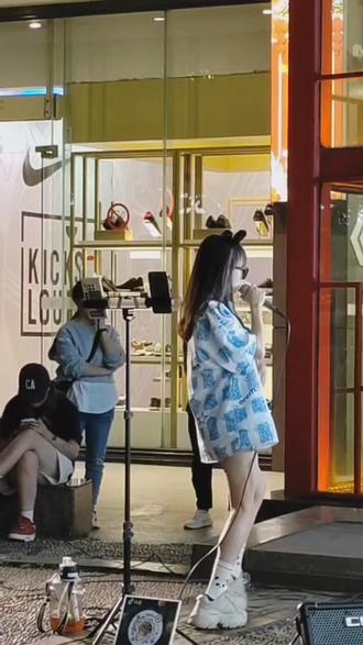 网红主播萌小猫天元鞋店直播二