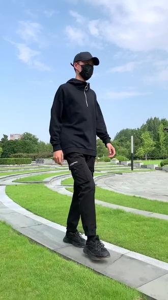 #每日穿搭分享 明天要去和前任复合,该穿哪套好?