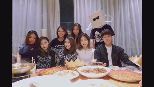 白雾剧院打卡成功🌝
某斤生日快乐🎊
#vlog日常 #密室逃脱