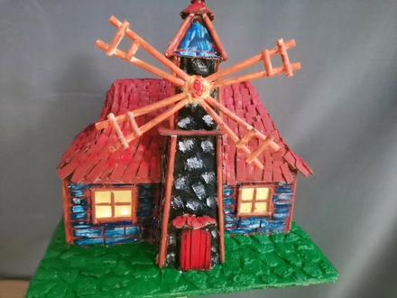 #纸箱改造
废纸箱手工制作小房子🏠