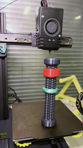 大家知道它们是怎么进去的吗?明天揭秘哦。 #玩转3d打印 #3d打印机 #3d打印 #kp3s #摆件 #科技 #妙招 #diy