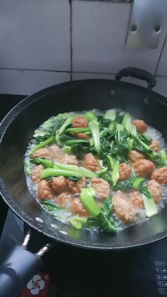 青菜烩肉坨子,我们连云港灌南的特色菜