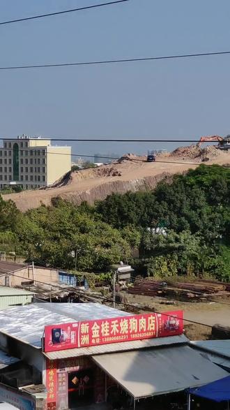 开挖这里究竟是要干什么的??建楼盘吗??还是…………