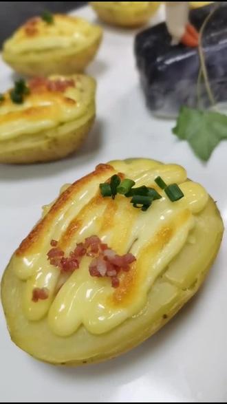 土豆美食这样做,不仅营养健康口感好,大人孩子都喜欢,大厨教做菜,在家做出酒店味道