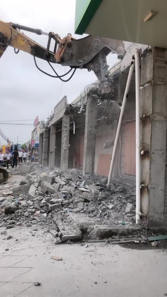 东陵大拆。邮局也拆了