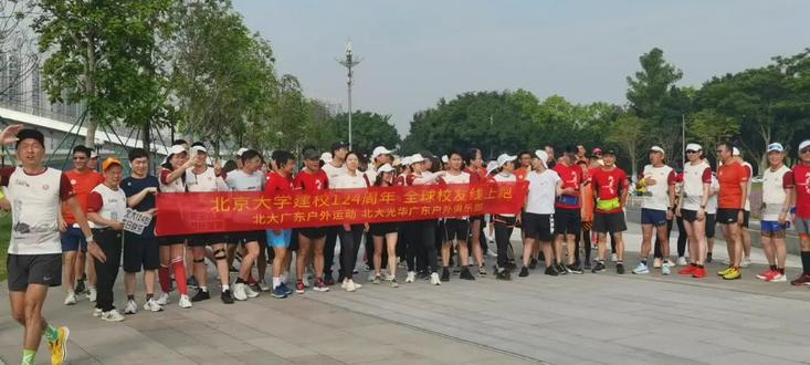 斯金纳认为:行为可分为应答性行为和操作性行为。