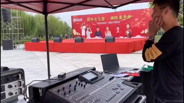 孙子文化园 国庆喜乐汇我是大明星王媛媛现场演唱@王媛媛吖