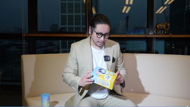 上集,老郭带您解析「小鹿蓝蓝品牌崛起之路」#小鹿蓝蓝 #三只松鼠 #年轻化 #品牌年轻化 #产品创新 #社群私域 #IP #营销策划 #电商营销 #数字营销 #品牌IP @BY申众茂林4A升级