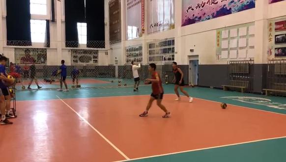 #排球 #体育生!兴动齐一中男排日常训练