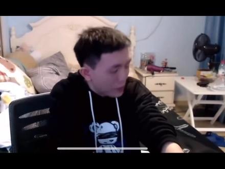 明凯兑现flag上不了荣耀剃光头,直播效果拉满!