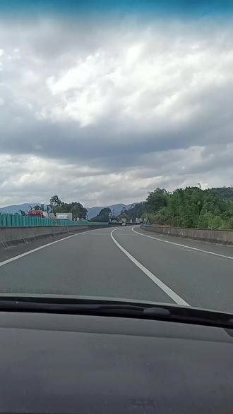 坐副驾驶的小主沿途风景随拍