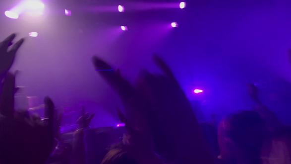 超级市场X梅卡德尔
蜚声live house#梅卡德尔 #蜚声livehouse #燥起来 #live