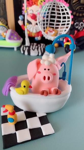 粘土沐浴的猪猪,可爱记得点赞呦❤️#粘土教程 @抖音小助手