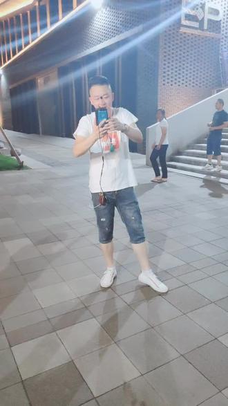 看到现场的王栋了😊😊😊